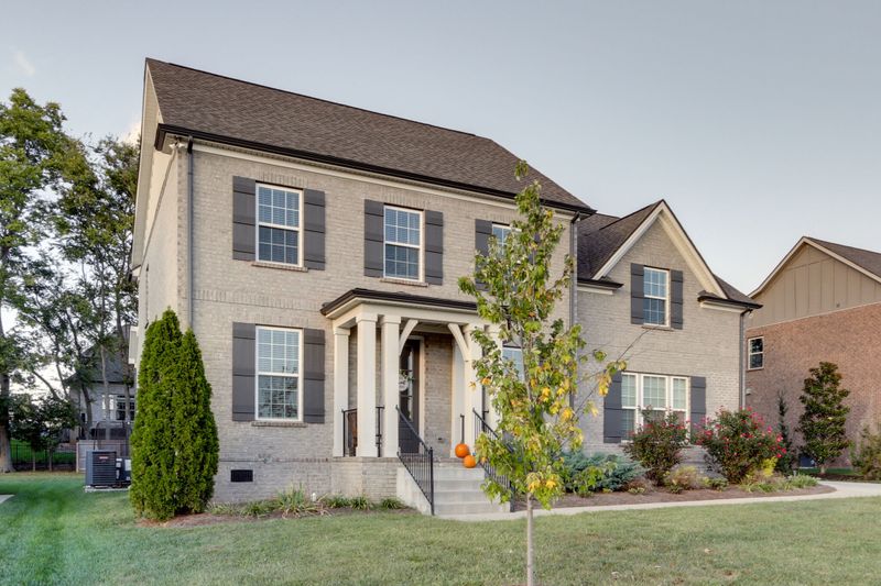 7017 Whisperwood Ave, Spring Hill, TN 37174