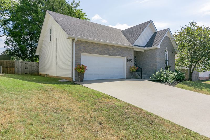 1793 North Cv, Murfreesboro, TN 37129