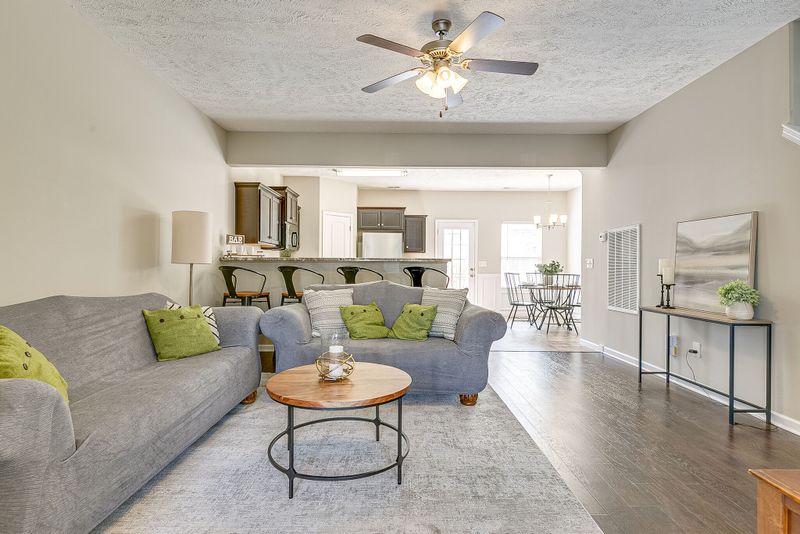 5341 Tony Lama Ln, Murfreesboro, TN 37128