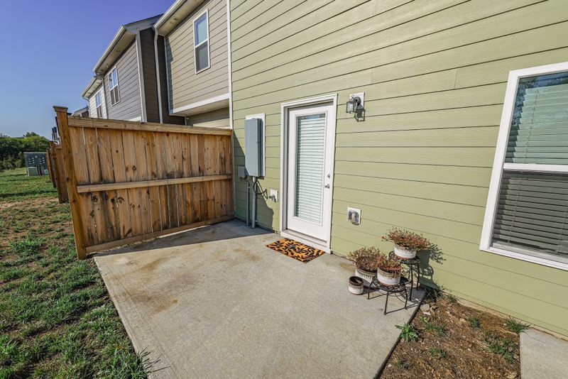 131 Harvard Dr, Gallatin, TN 37066