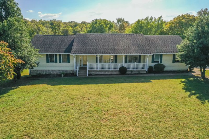 1110 Roundtree Dr, Gallatin, TN 37066