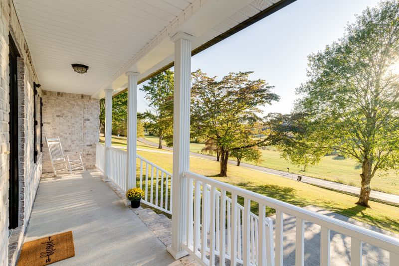 1688 Rock Bridge Rd, Bethpage, TN 37022