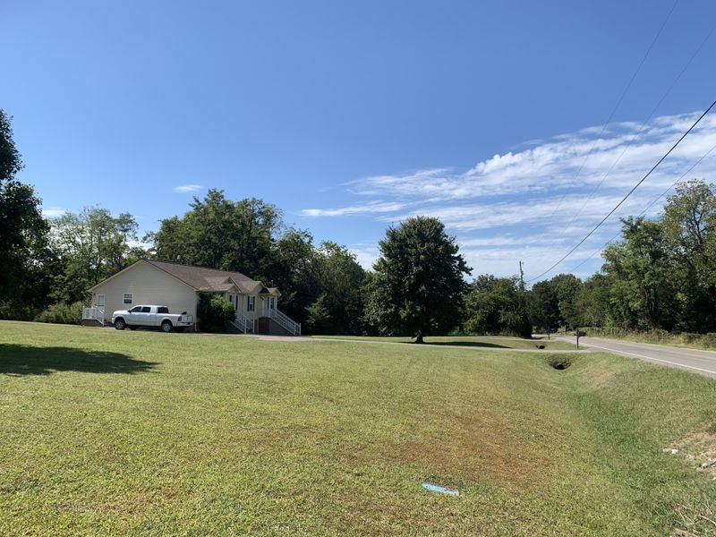 1901 Hayes Denton Rd, Columbia, TN 38401