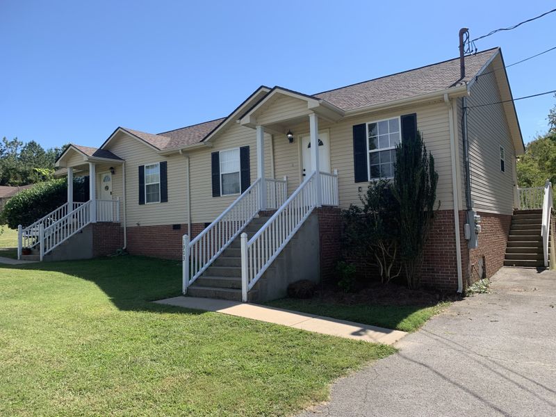 1901 Hayes Denton Rd, Columbia, TN 38401