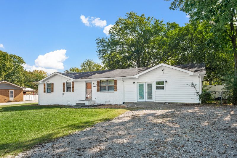 8050 Westfield Dr, Murfreesboro, TN 37129