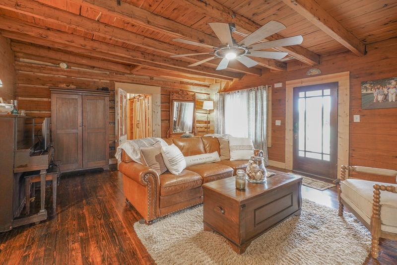 10538 Valley View Rd, Lascassas, TN 37085