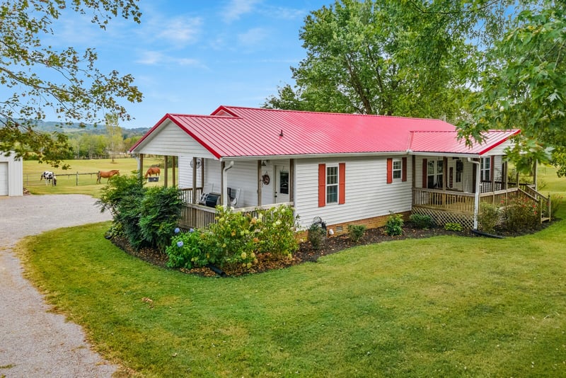 6992 Glenn Rd, College Grove, TN 37046