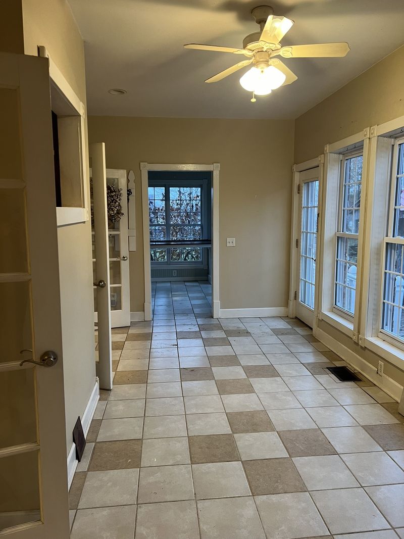 527 Shun Pike, Cottontown, TN 37048