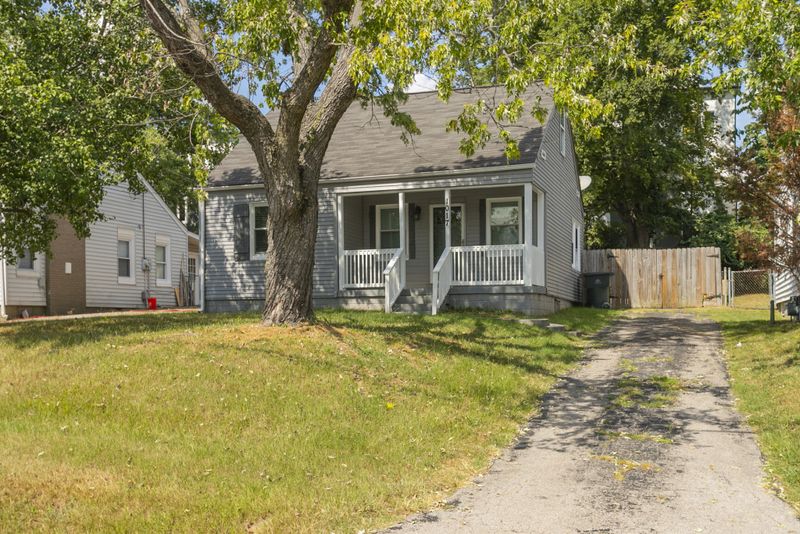 1017 Dozier Pl, Nashville, TN 37216