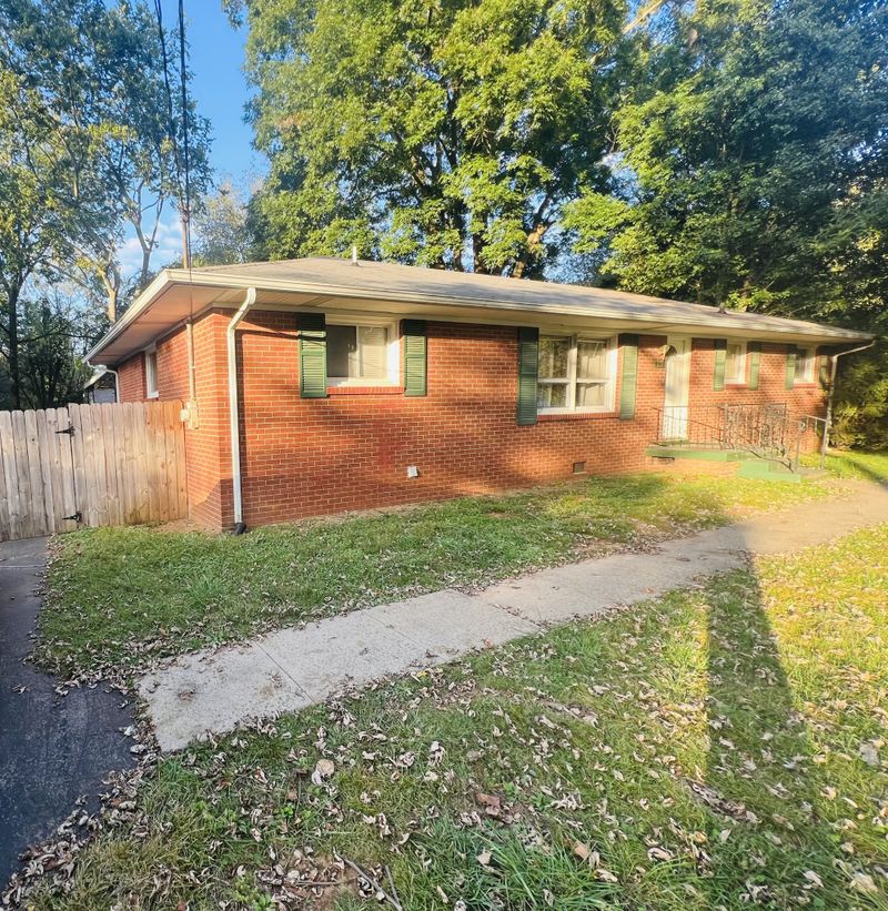 1811 Fowler St, Murfreesboro, TN 37130