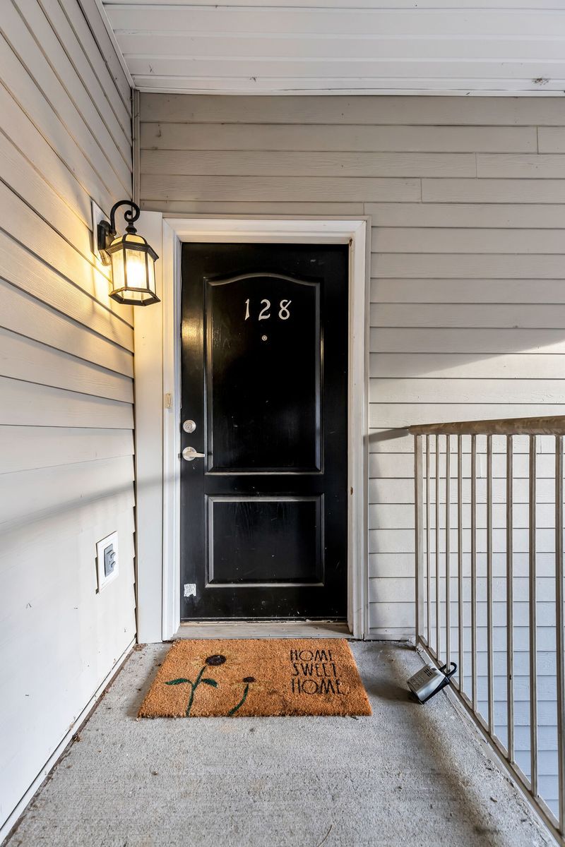 6952 Highway 70 S #128, Nashville, TN 37221