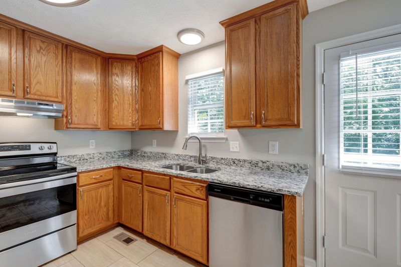 142 Bradford Cir, Hendersonville, TN 37075