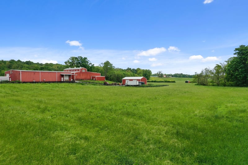 832 Jones Creek Rd, Dickson, TN 37055