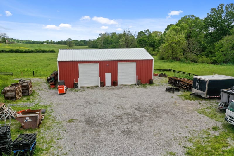 832 Jones Creek Rd, Dickson, TN 37055
