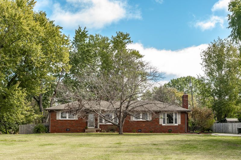 125 Lake Terrace Dr, Hendersonville, TN 37075