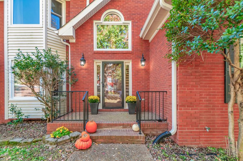 7248 River Bend Rd, Nashville, TN 37221