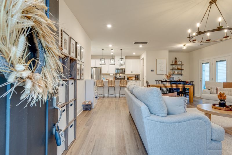 2077 Notchleaf Rd, Antioch, TN 37013