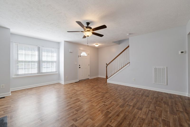 201 Sunnycrest Ct, Murfreesboro, TN 37129
