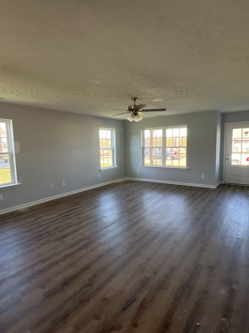 2711 Mesa Dr, Christiana, TN 37037