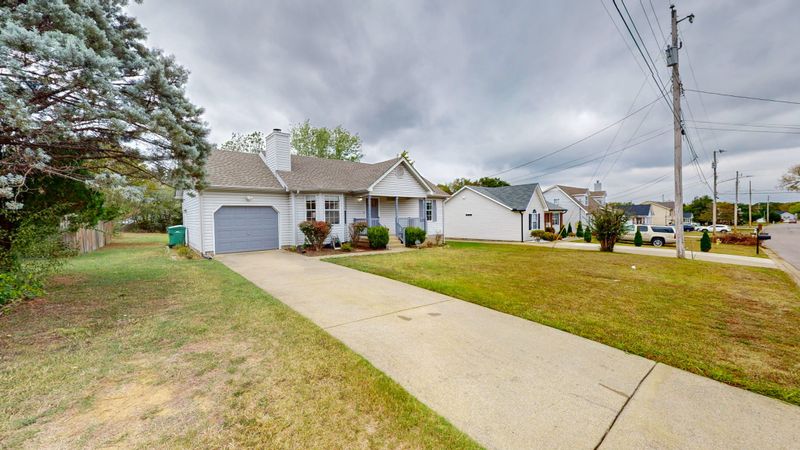 410 Shadylake Dr, La Vergne, TN 37086