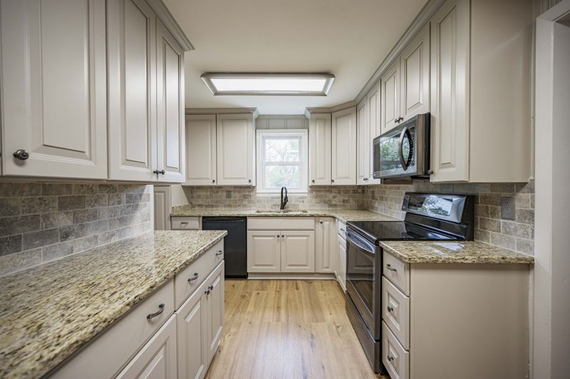 201 Barker Rd, Nashville, TN 37214