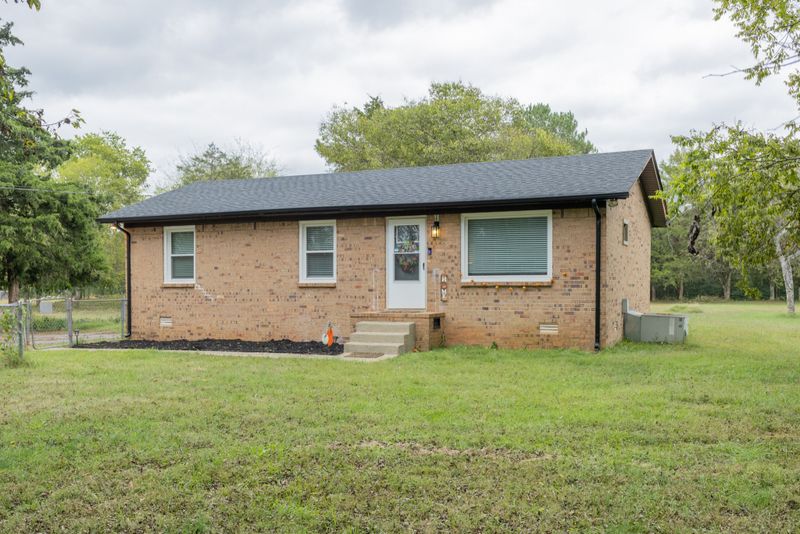 908 Twin Oak Dr, Murfreesboro, TN 37130