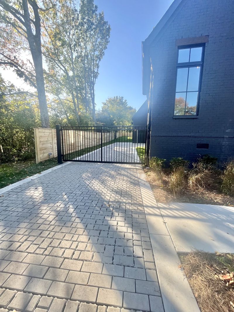4607 Granny White Pike, Nashville, TN 37220