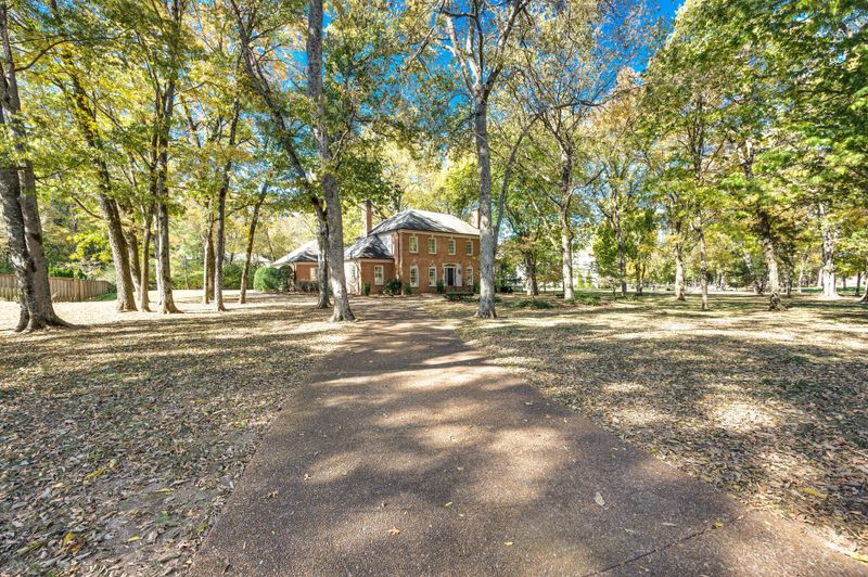 6412 Eastbourne Dr, Brentwood, TN 37027
