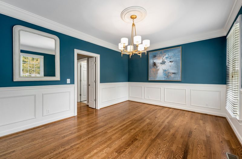 107 Wentworth Ave, Nashville, TN 37215