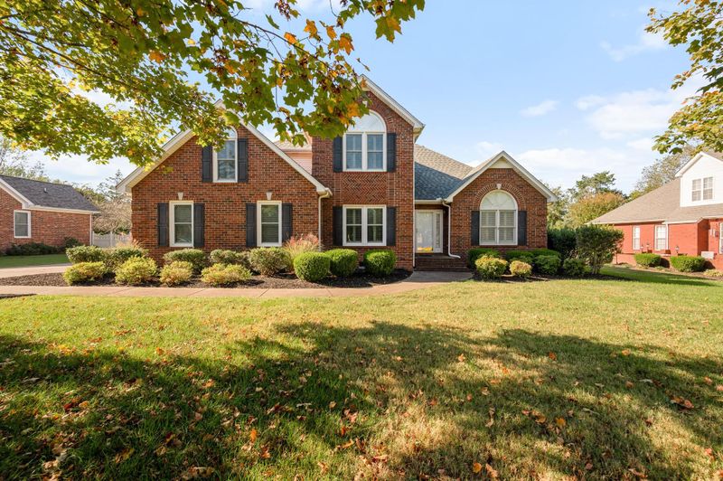 2013 Look Rock Ct, Murfreesboro, TN 37130