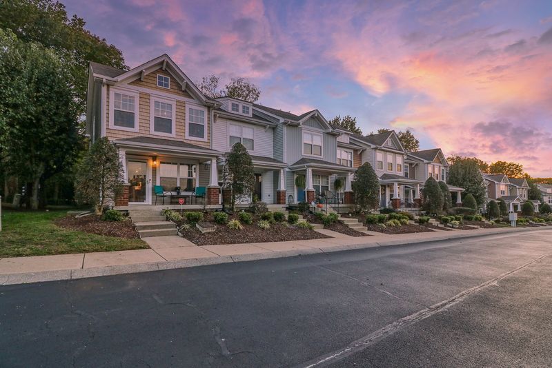 646 Flintlock Ct, Nashville, TN 37217