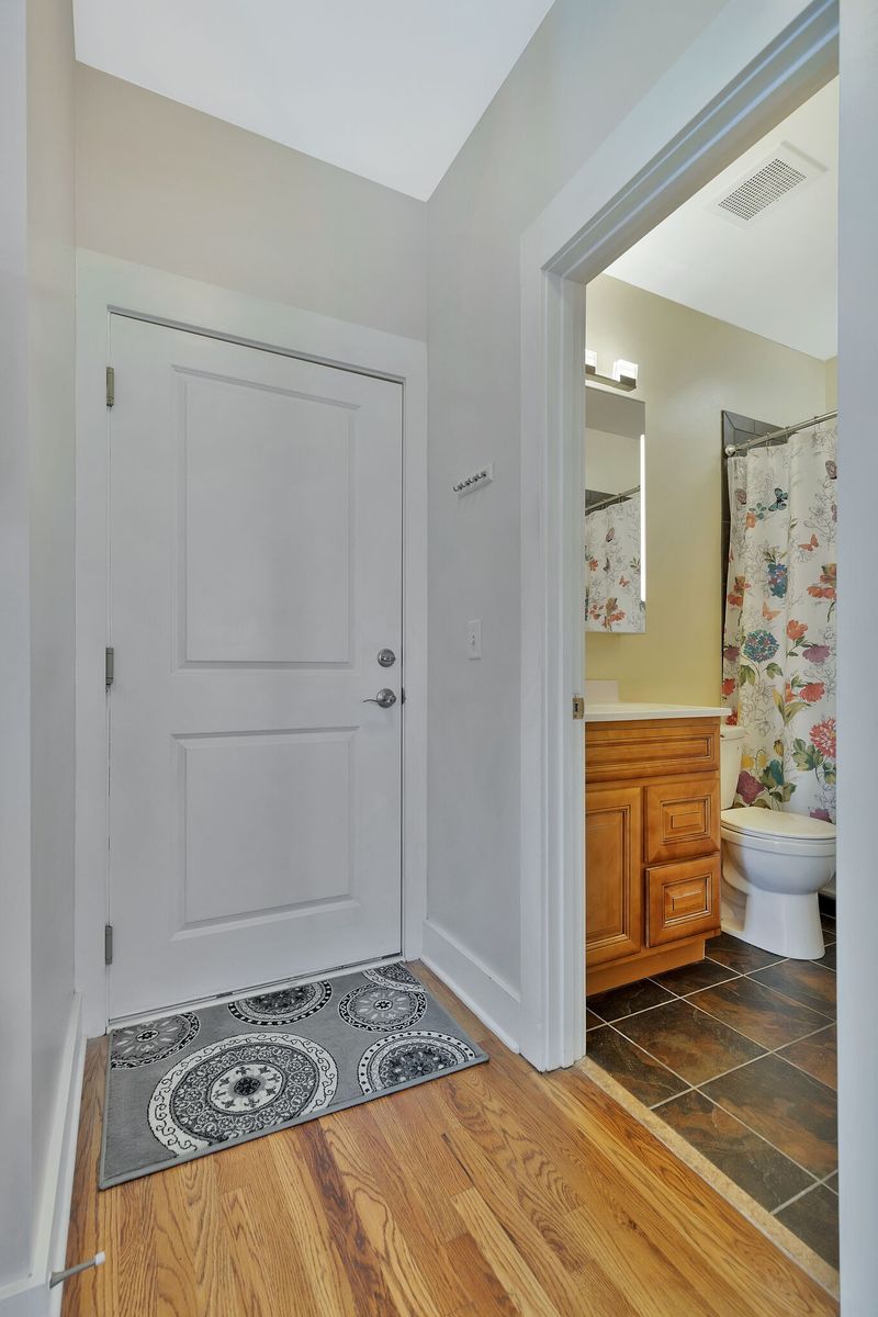 344 Harrison St #202, Nashville, TN 37219