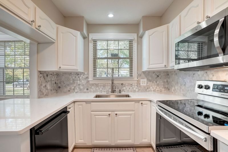 805 Coggin Ps, Madison, TN 37115