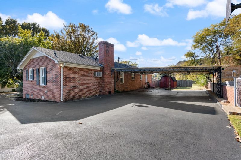214 Cheyenne Trl, Columbia, TN 38401