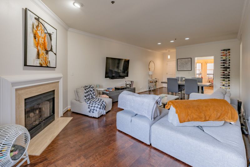 3818 W End Ave #212, Nashville, TN 37205