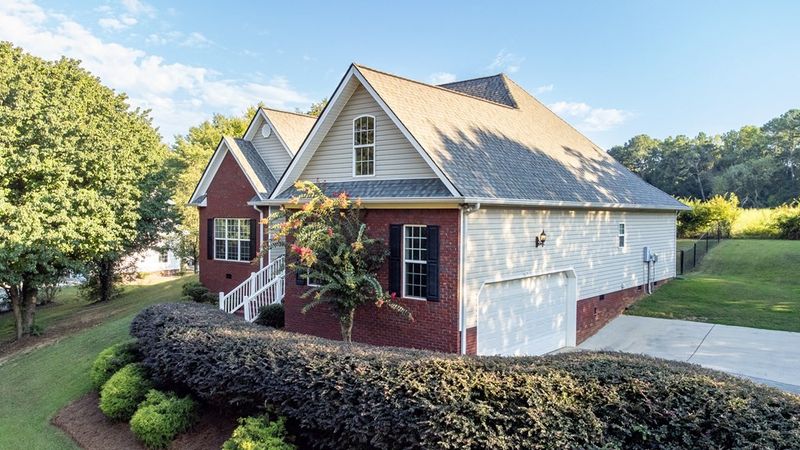 1109 Glen Cove Dr, Dalton, GA 30720