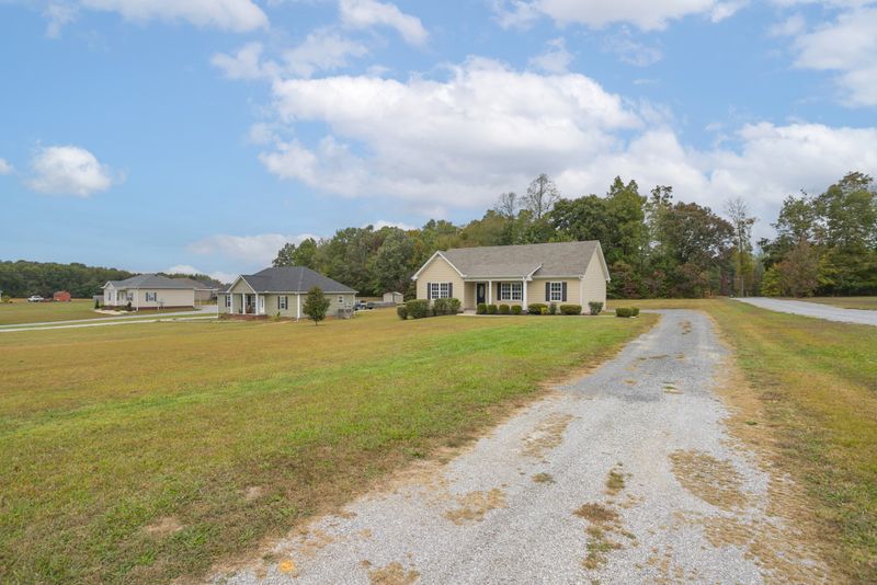 1082 Mount Vernon Rd, Bethpage, TN 37022