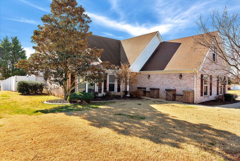 527 Indian Park Dr, Murfreesboro, TN 37128