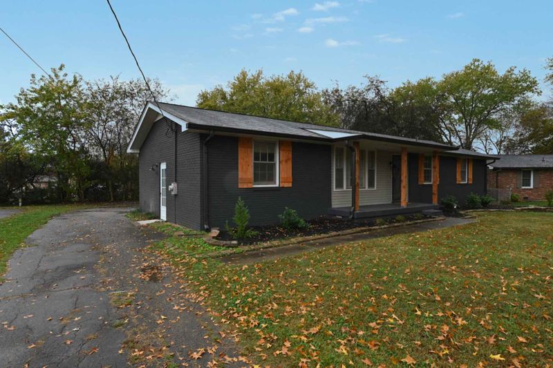 123 Cheryl Dr, Hendersonville, TN 37075