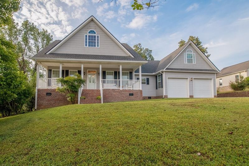 110 Ann Dr, Tunnel Hill, GA 30755