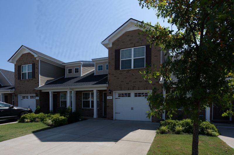 1945 Alysheba Rn, Murfreesboro, TN 37128