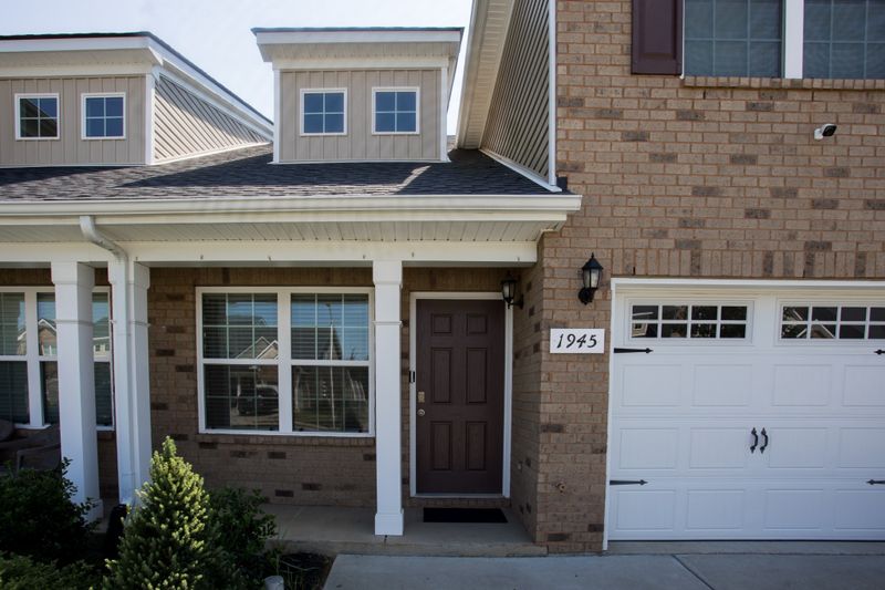 1945 Alysheba Rn, Murfreesboro, TN 37128