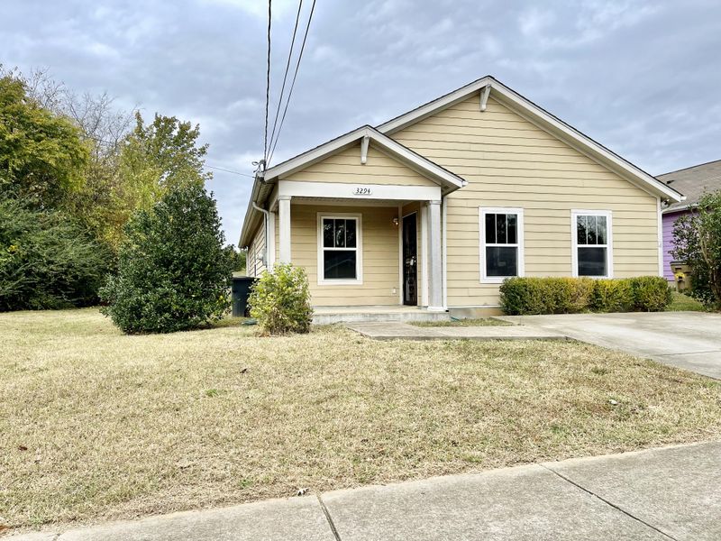 3294 Rainwood Dr, Nashville, TN 37207