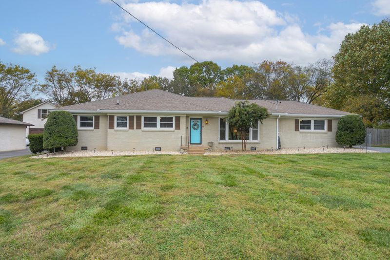 108 Dale Ave, Hendersonville, TN 37075