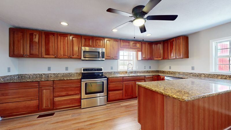 6971 Halls Hill Pike, Milton, TN 37118
