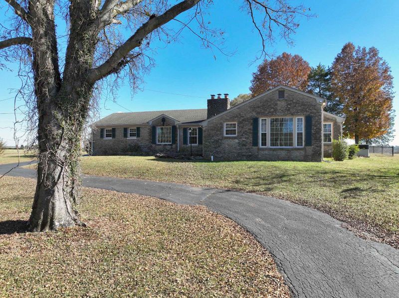 3904 Brush Hill Rd, Nashville, TN 37216