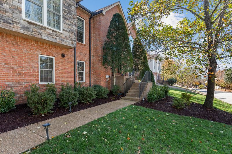 855 E Benjamin Dr, Franklin, TN 37067
