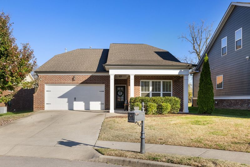 2534 Tapestry St, Thompsons Station, TN 37179