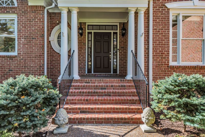 9661 Brunswick Dr, Brentwood, TN 37027
