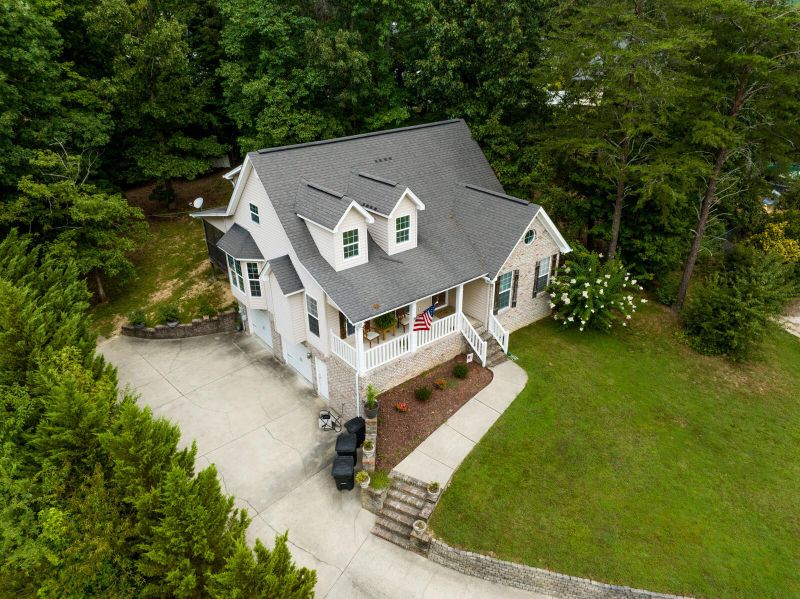 74 S Victor Dr, Flintstone, GA 30725